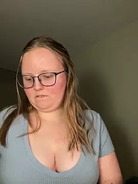 Snapshot of lexie_lilacs chatting on 01.10.25 lexie lilacs online show from 01.10.25