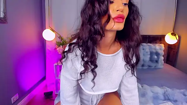 CarlaWhite online show from 05.03.26