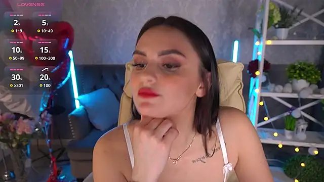 Snapshot of MilashaLovely chatting on 02.16.25 MilashaLovely online show from 02.16.25