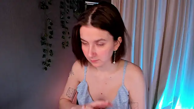 Snapshot of mind_game chatting on 12.12.24 mind game online show from 12.12.24