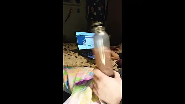 Snapshot of Gilgamesch1704 chatting on 12.02.25 Gilgamesch1704 online show from 12.02.25