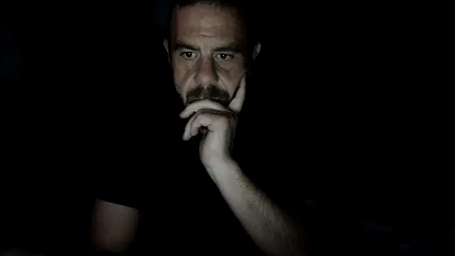 Snapshot of chased21 chatting on 11.10.25 chased21 online show from 11.10.25