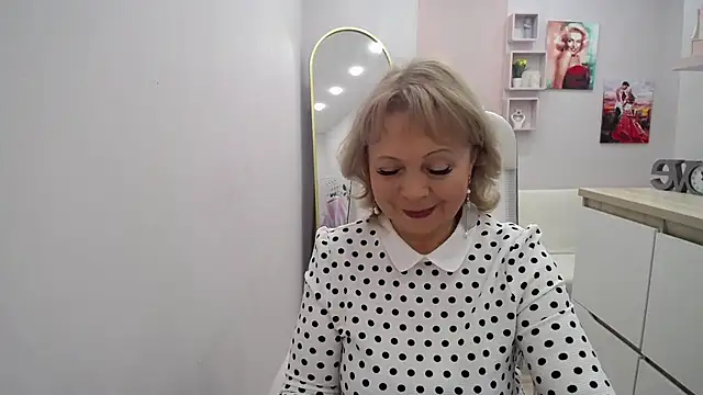 Snapshot of Milla_Cutie18 chatting on 02.16.26 Milla Cutie18 online show from 02.16.26