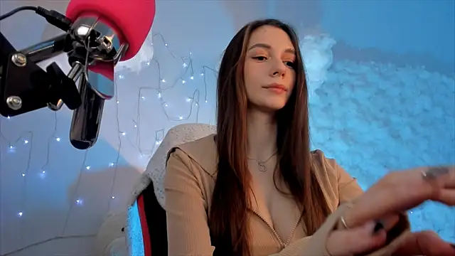 Snapshot of AveAngela chatting on 12.12.24 AveAngela online show from 12.12.24