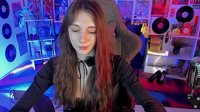 Snapshot of AveAngela chatting on 12.14.24 AveAngela online show from 12.14.24