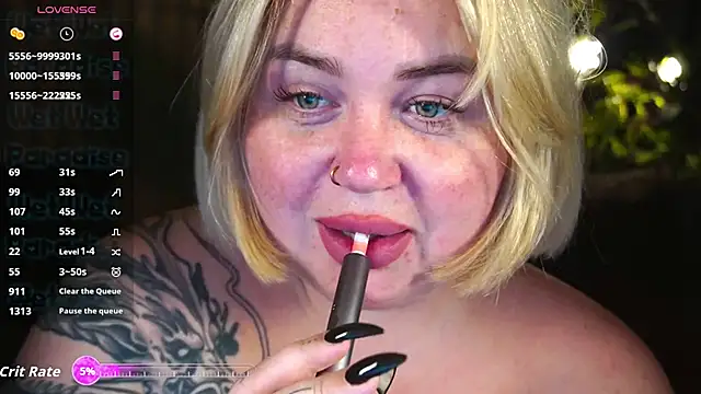 ZaraReignn online show from 11.06.25