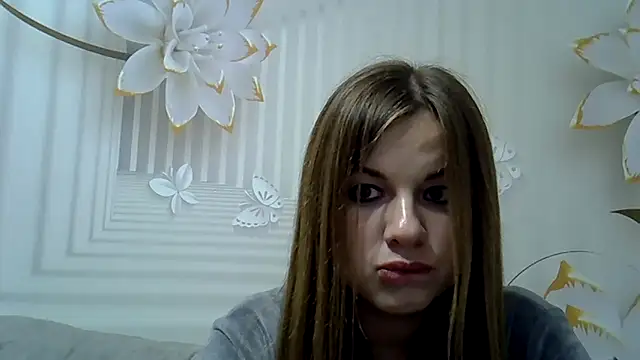 Snapshot of TinaFun4u chatting on 12.24.24 TinaFun4u online show from 12.24.24