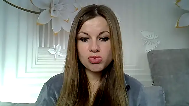 Snapshot of TinaFun4u chatting on 01.26.25 TinaFun4u online show from 01.26.25
