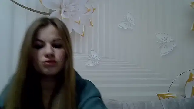 Snapshot of TinaFun4u chatting on 02.05.25 TinaFun4u online show from 02.05.25