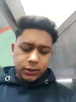 Snapshot of sailord chatting on 01.12.25 sailord online show from 01.12.25