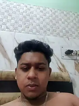 Snapshot of sailord chatting on 02.04.25 sailord online show from 02.04.25