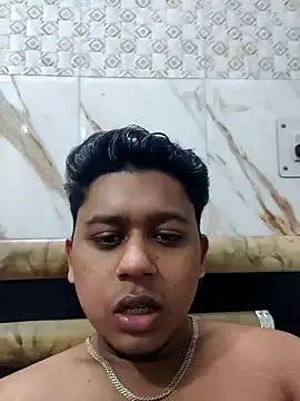 Snapshot of sailord chatting on 02.05.25 sailord online show from 02.05.25