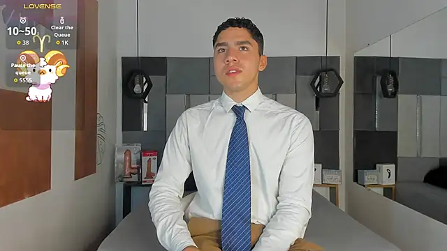 LiamNovak online show from 11.25.25