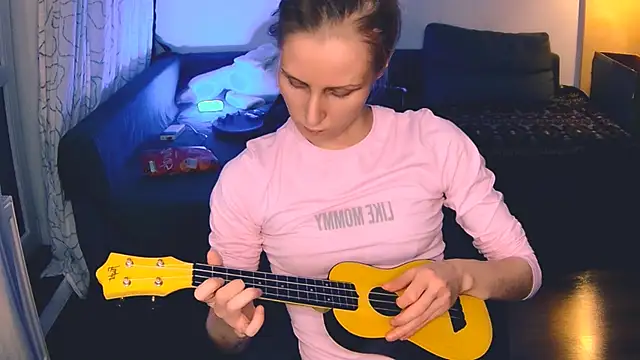 Snapshot of KatiKate chatting on 12.03.24 KatiKate online show from 12.03.24