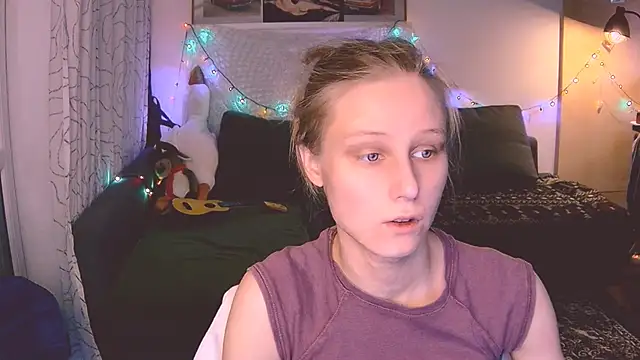 Snapshot of KatiKate chatting on 12.28.24 KatiKate online show from 12.28.24