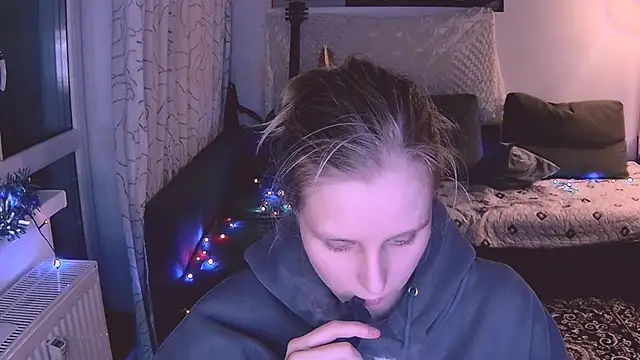 Snapshot of KatiKate chatting on 01.12.25 KatiKate online show from 01.12.25