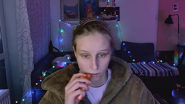 Snapshot of KatiKate chatting on 01.30.25 KatiKate online show from 01.30.25