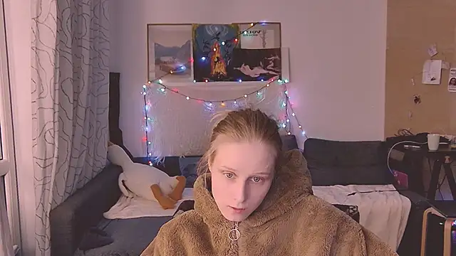 Snapshot of KatiKate chatting on 02.25.25 KatiKate online show from 02.25.25