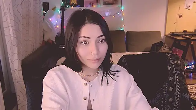 Snapshot of KatiKate chatting on 02.26.25 KatiKate online show from 02.26.25