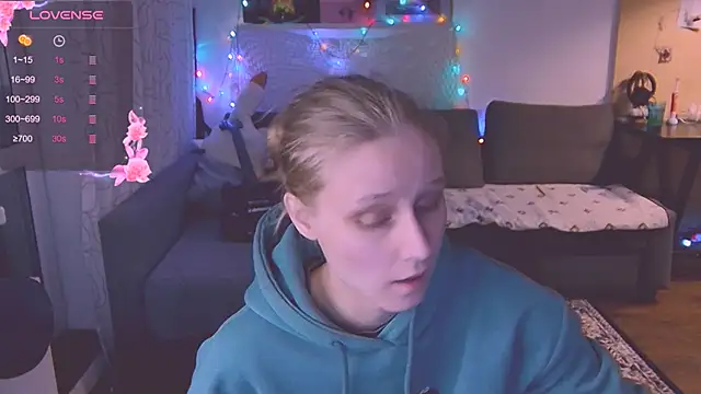 Snapshot of KatiKate chatting on 03.06.25 KatiKate online show from 03.06.25