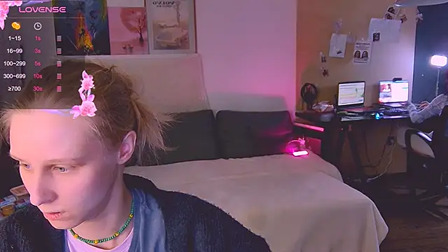 Snapshot of KatiKate chatting on 03.13.25 KatiKate online show from 03.13.25