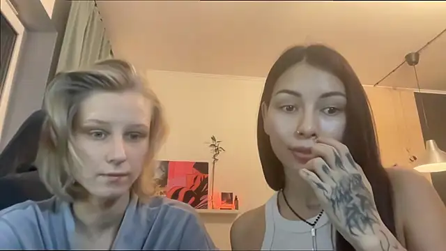 Snapshot of KatiKate chatting on 10.31.25 KatiKate online show from 10.31.25