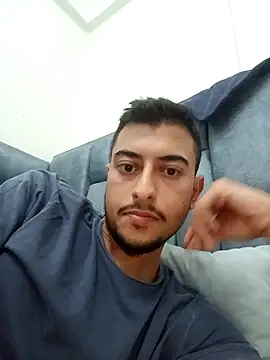 Snapshot of abrayus chatting on 12.15.24 abrayus online show from 12.15.24