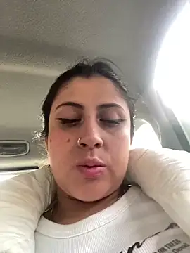 girl anni online show from 01.31.25