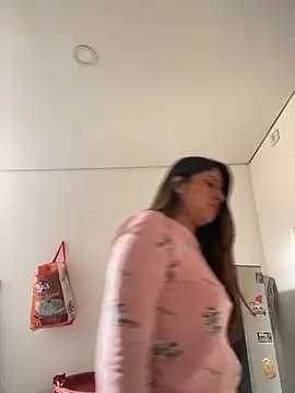 girl anni online show from 02.20.25