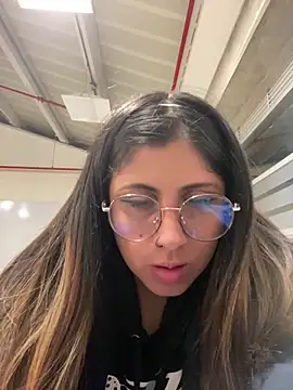 girl anni online show from 02.22.25