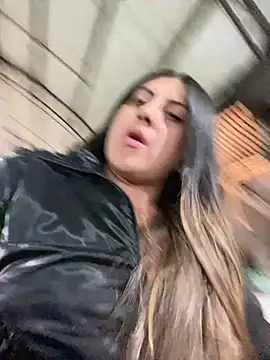 girl anni online show from 02.28.25