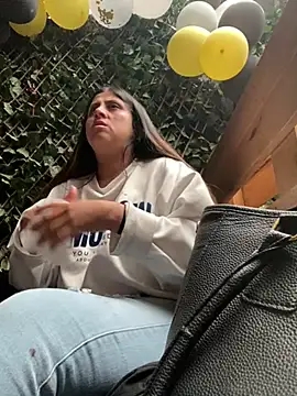 girl anni online show from 03.04.25