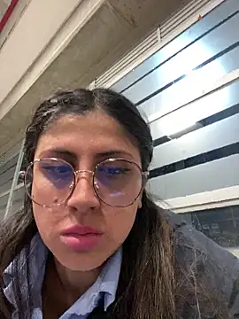 girl anni online show from 03.04.25