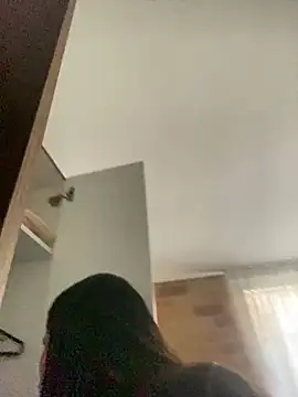 girl anni online show from 03.18.25