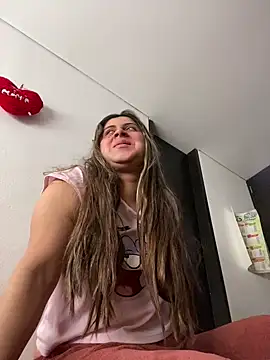 girl anni online show from 09.13.25