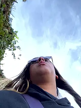 girl anni online show from 09.16.25