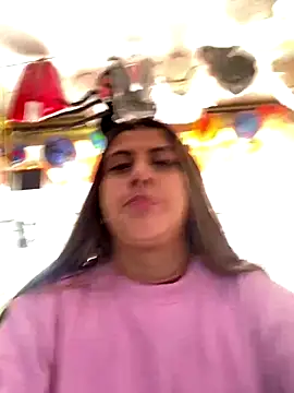 girl anni online show from 10.20.25