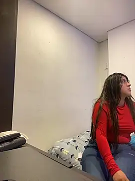 girl anni online show from 10.28.25