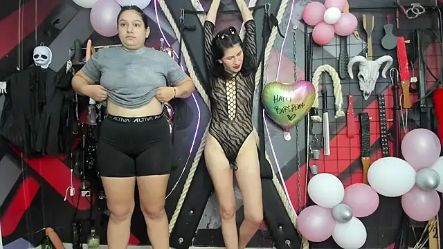 Snapshot of SUBMISSION_BDSM chatting on 05.18.26 SUBMISSION BDSM online show from 05.18.26