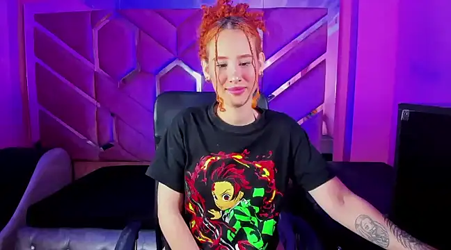 Snapshot of Nami_Curls chatting on 02.16.25 Nami Curls online show from 02.16.25