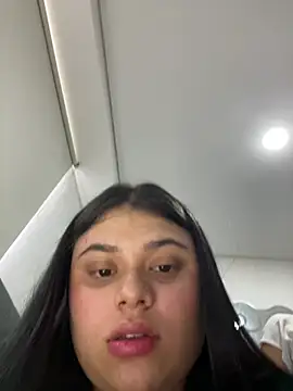 alissonfernandez  online show from 03.11.25