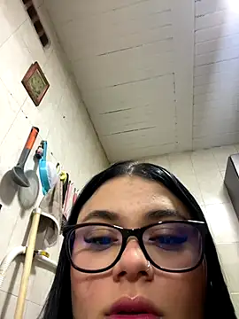 alissonfernandez  online show from 09.26.25