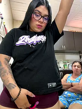 alissonfernandez  online show from 10.03.25