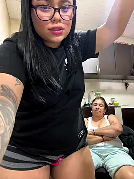 alissonfernandez  online show from 10.04.25