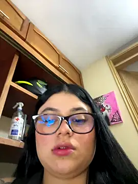 alissonfernandez  online show from 11.15.25