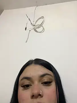 alissonfernandez  online show from 05.02.26