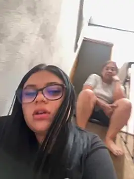 Snapshot of alissonfernandez_ chatting on 05.14.26 alissonfernandez online show from 05.14.26