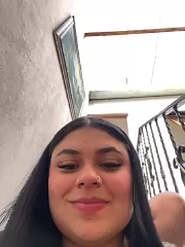 Snapshot of alissonfernandez_ chatting on 05.20.26 alissonfernandez online show from 05.20.26
