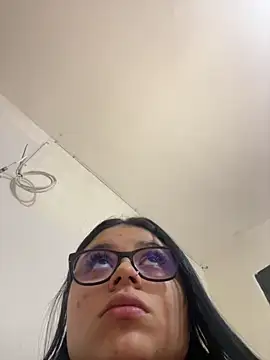 Snapshot of alissonfernandez_ chatting on 05.22.26 alissonfernandez online show from 05.22.26