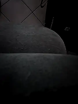 Snapshot of HardWolf2024 chatting on 12.11.24 HardWolf2024 online show from 12.11.24